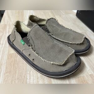 Vagabond Sidewalk Surfer by Sanuk used